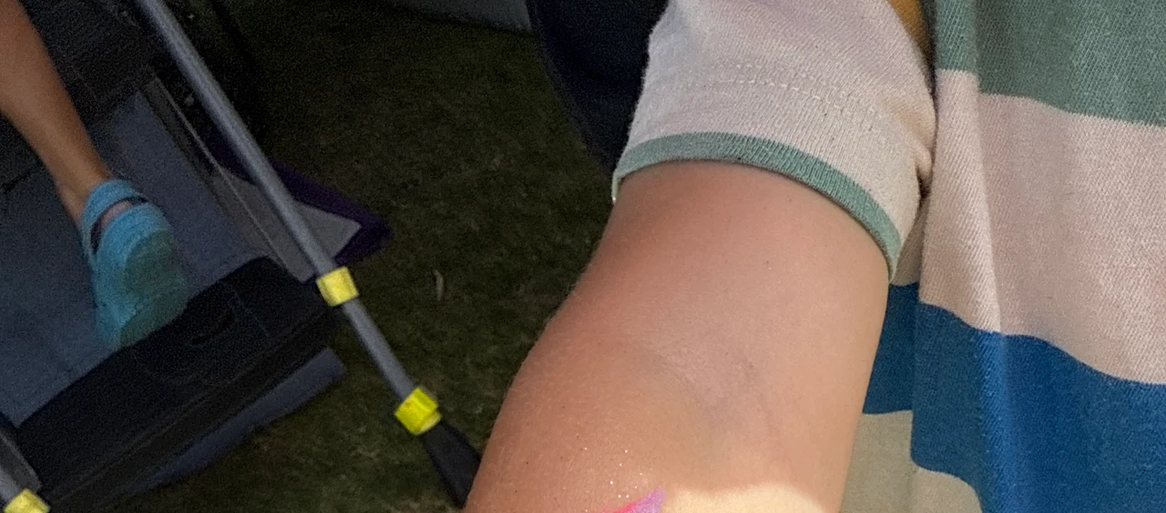 Melbourne's Favourite Party Entertainment: Paint + Pop Delights + Thrills - 5 Star Reviews 13 Leanne Robertson